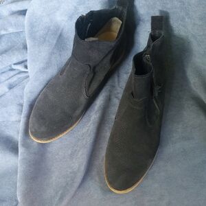 Tamaris Navy blue Chukka Boots with Suede Finish